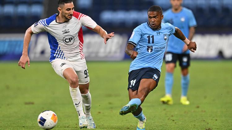 Ufficiale: Douglas Costa vestirà la casacca del Chievo