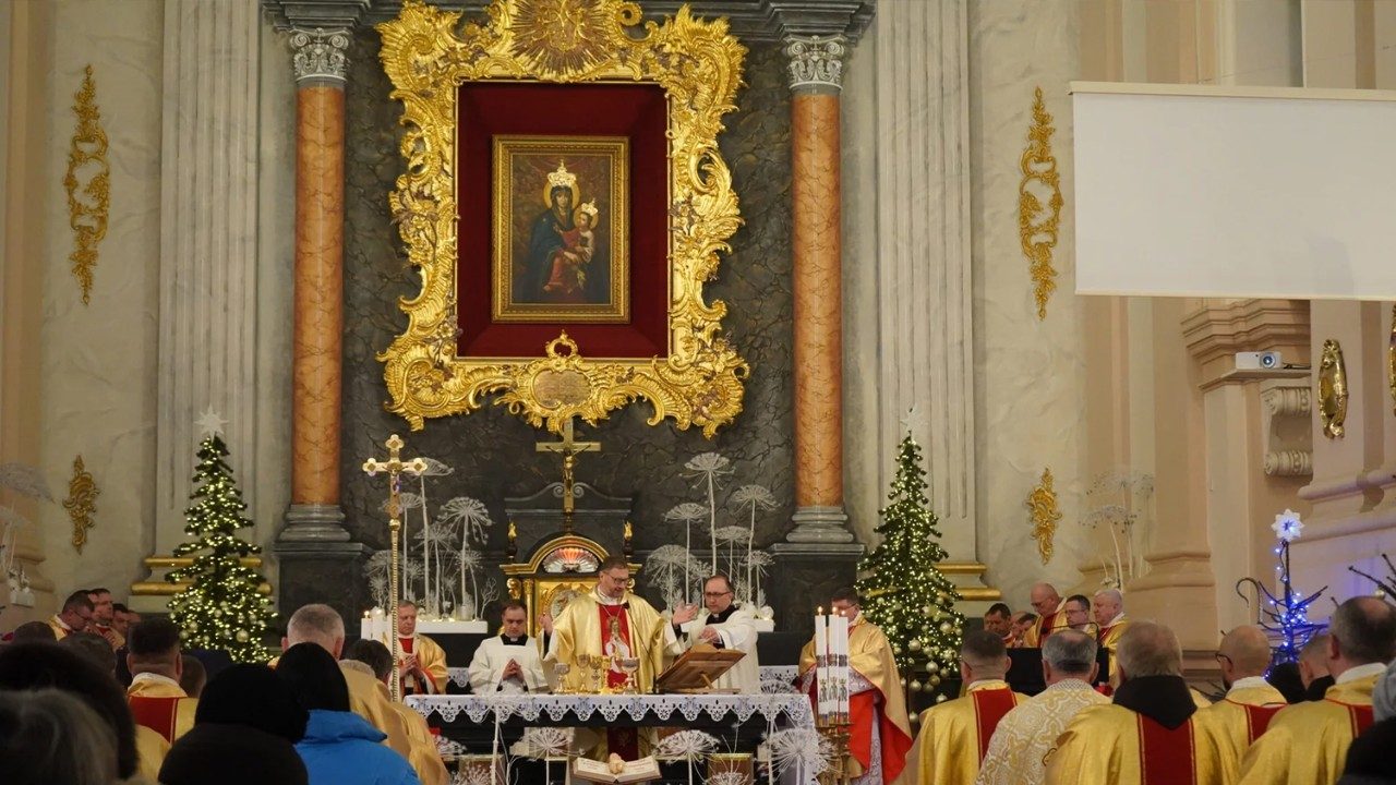 Ucraina, il nunzio: siamo feriti e traumatizzati, ma fiduciosi che Dio è con noi