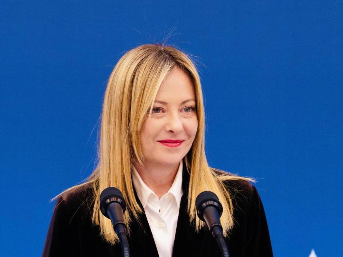 Il lavoro di Giorgia contro la linea ultrà. La partita italiana ha segnato il disgelo