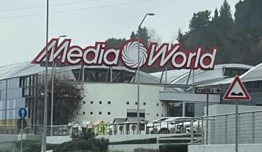 sede grande, costi alti. L’incognita sul futuro dei sedici dipendenti