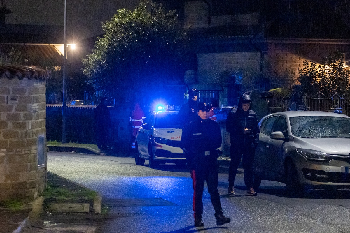 È stata aperta un'indagine per istigazione al suicidio per la morte dei genitori di Claudio Carlomagno