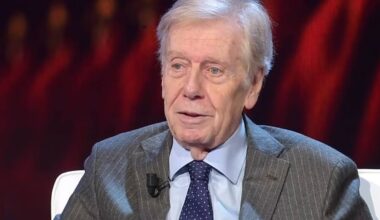 Claudio Lippi, l'ultimo post social su Facebook: "Vorrei crederti". Come sta il conduttore