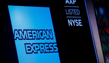 Trump. “Tetto del 10% su interessi carte di credito”. Le banche: “Consumatori cercheranno altrove”