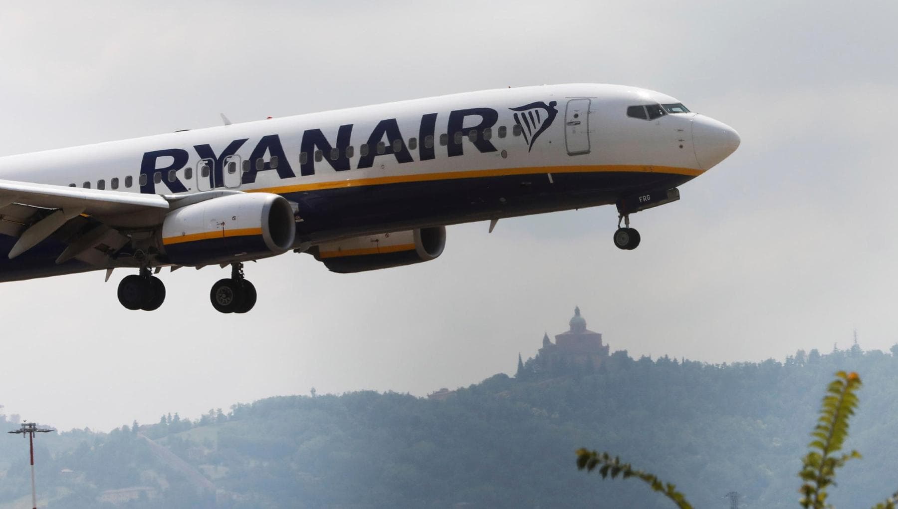 Ryanair annuncia più voli su Parma, Rimini e Forlì: “Dopo il taglio delle tasse” - la Repubblica