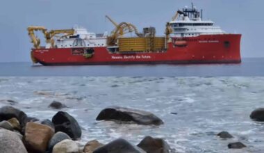 Il Tyrrhenian Link ha completato la posa del cavo sottomarino, esplode la rabbia dei residenti: "Ci tremano le gambe"