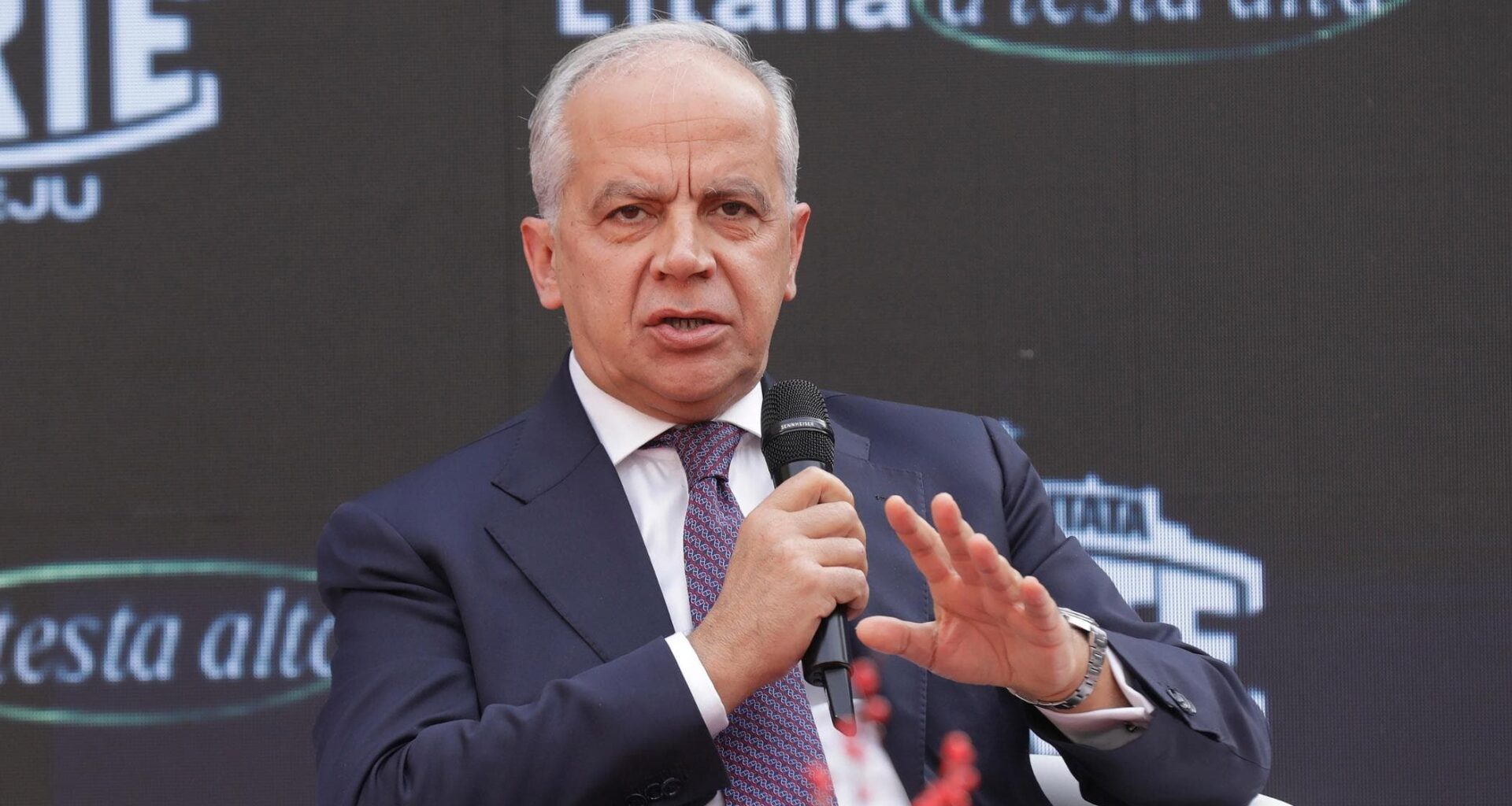 Scudo penale agli agenti e stretta sui reati minorili, accordo sul dl Sicurezza - la Repubblica