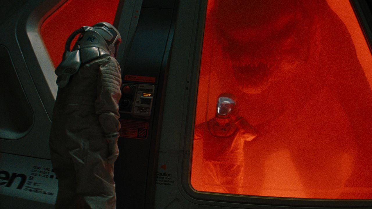 Jurassic World: La Rinascita, il regista rivela i retroscena di quella pubblicità indiretta nella scena iniziale del film