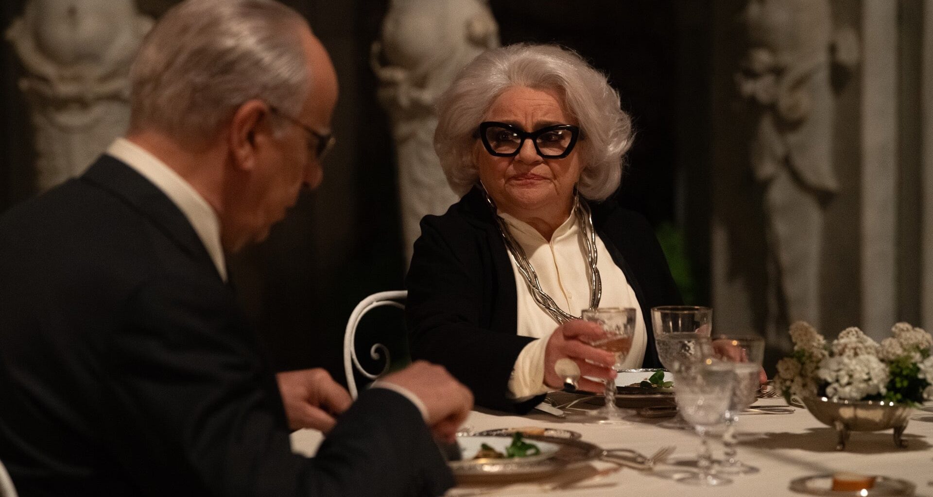 La Grazia e le irresistibili battute di Coco Valori: video intervista con Milvia Marigliano