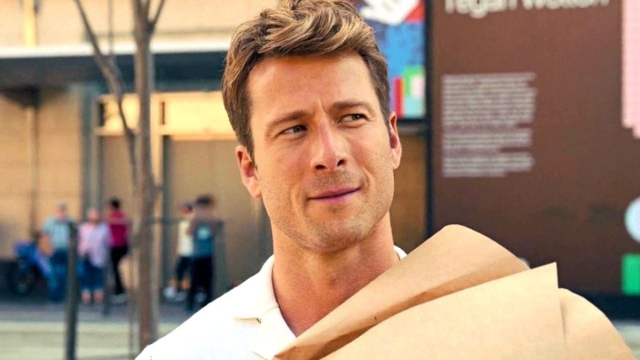 Glen Powell protagonista di Tesseract, thriller sci-fi di Amazon MGM Studios e con Sam Esmail alla regia