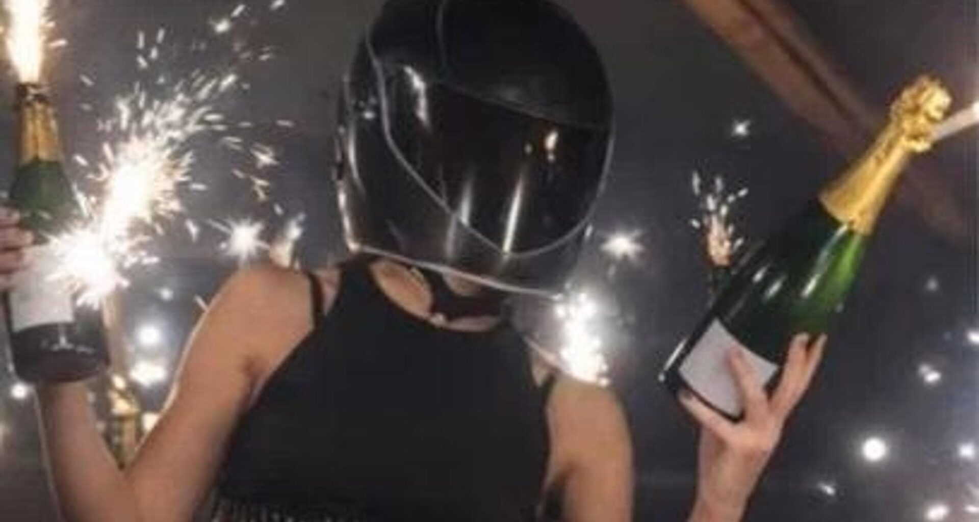 Crans-Montana, il rogo sfiorato e la fuga con la cassa:i video che possono riscrivere le accuse - la Repubblica