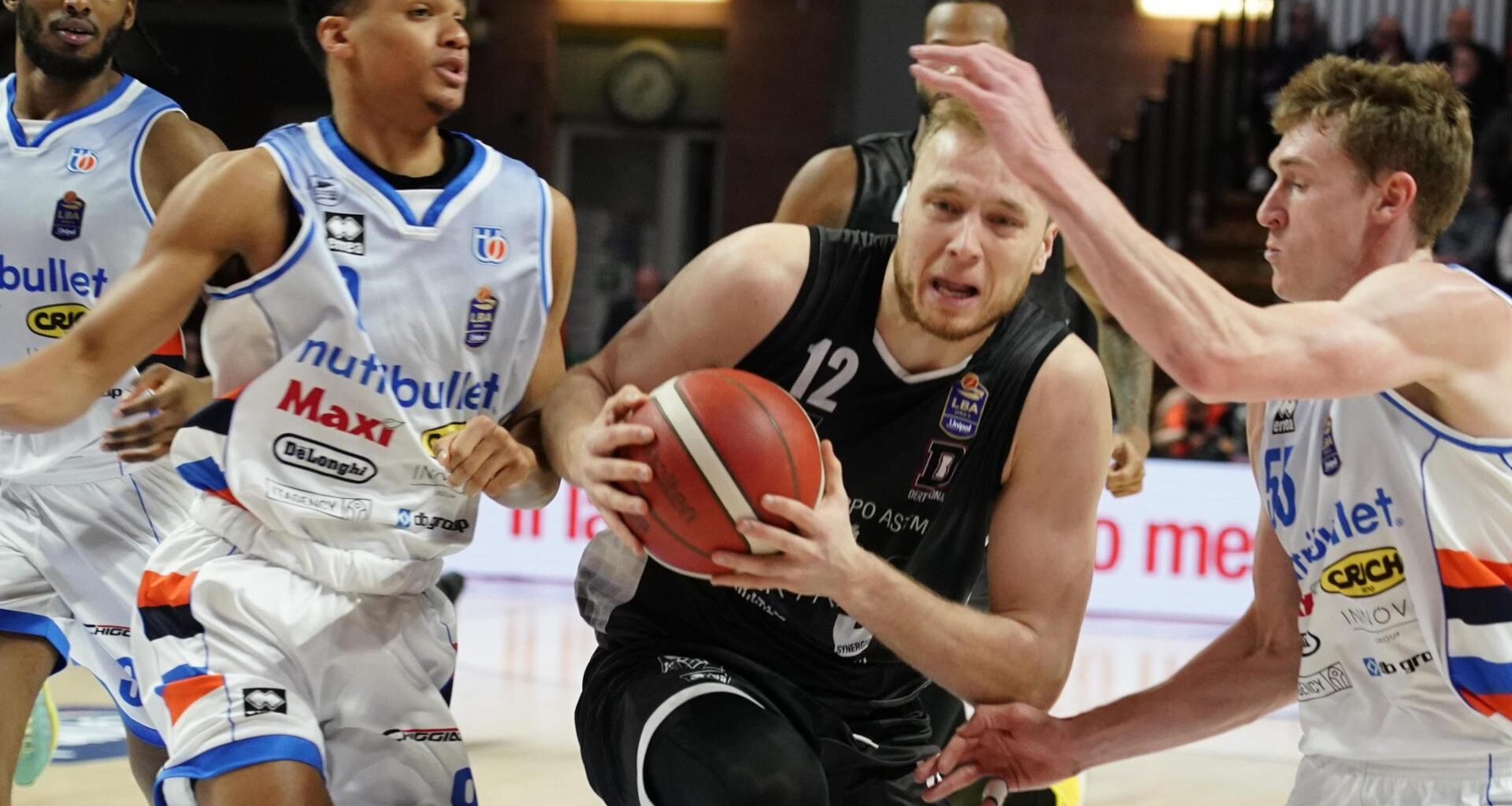 Basket serie A, come la Bertram ha espugnato Cantù