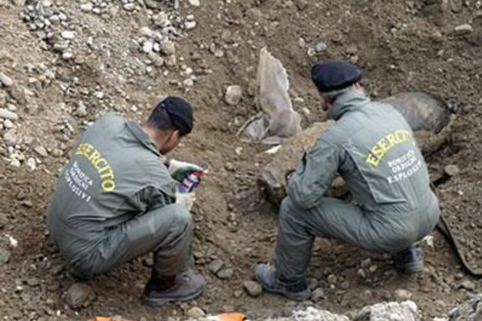 Ordigno bellico nel cantiere, conto alla rovescia per la maxi evacuazione