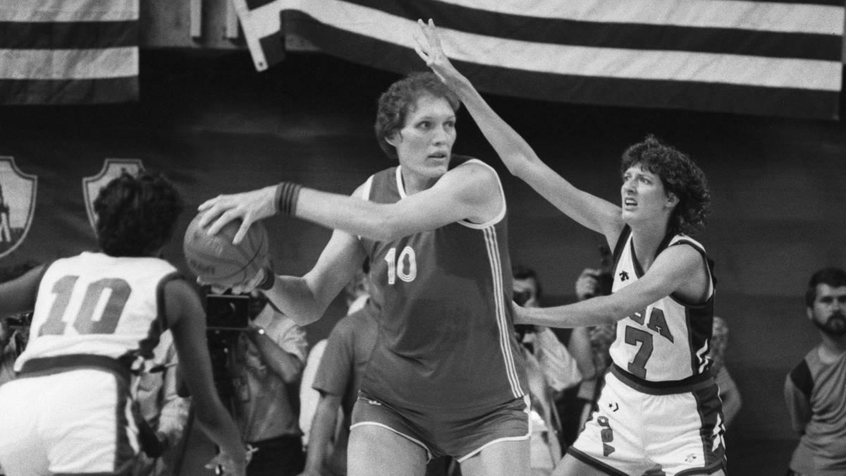 Basket: è morta Uljana Semionova, 73 anni