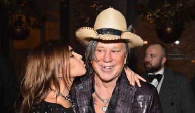 Mickey Rourke rischia lo sfratto: lanciato un crowdfunding per pagare l'affitto