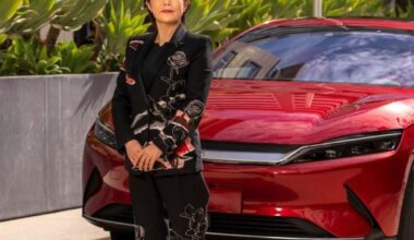 Byd, il sorpasso nelle auto elettriche: i cinesi sono pronti a superare Tesla