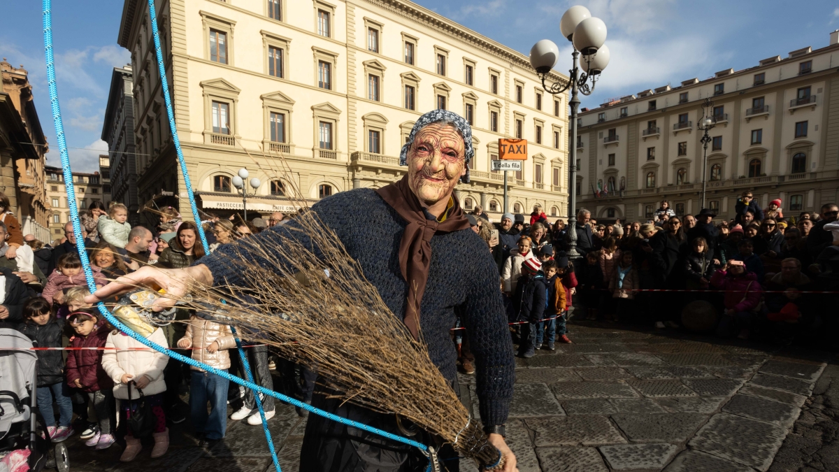 Non solo scuola, tutti i ponti del 2026. Dal Primo maggio all'Immacolata, ecco tutte le pause scolastiche
