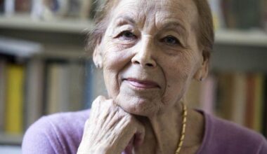 Edith Bruck: «A Roma trovai la mia kapò: mi offrì un tè, ma non andai, temevo mi avvelenasse. Voleva vendermi casa sua a metà prezzo»