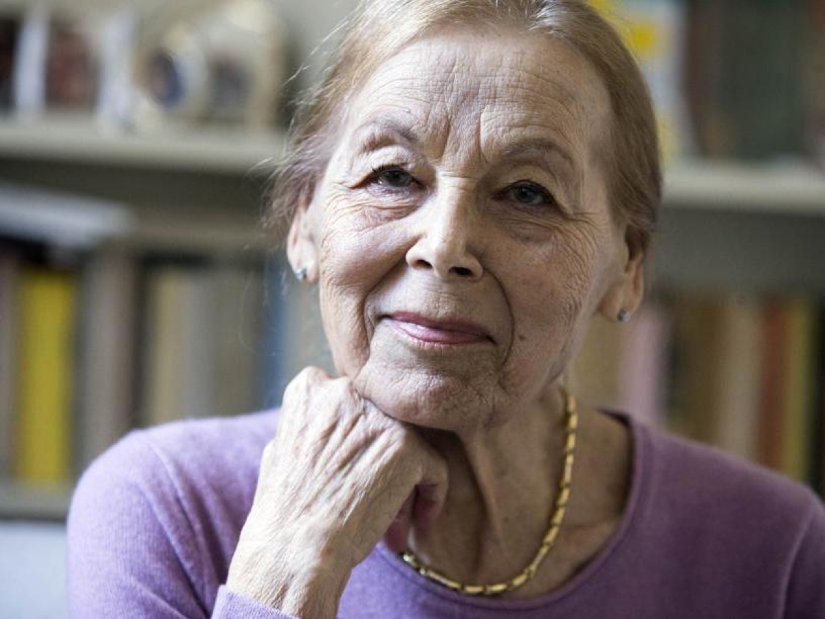 Edith Bruck: «A Roma trovai la mia kapò: mi offrì un tè, ma non andai, temevo mi avvelenasse. Voleva vendermi casa sua a metà prezzo»