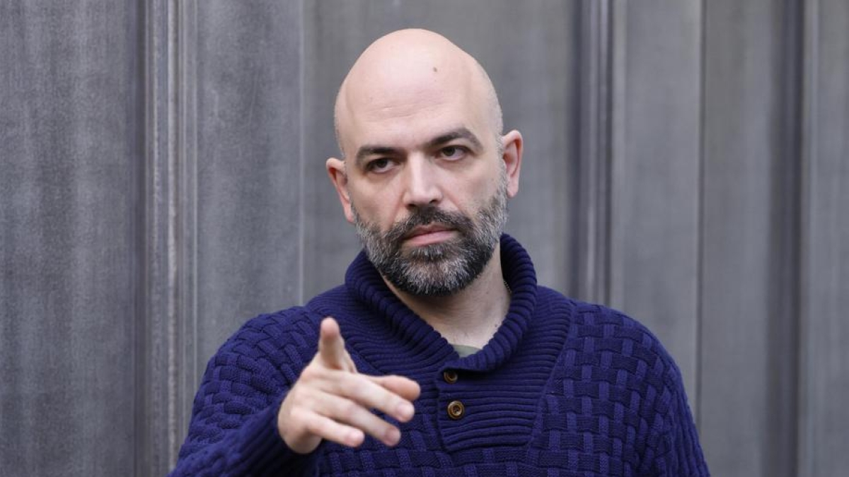 Roberto Saviano: «Oppresso dalla solitudine, mi manca l'amore e ho sprecato la vita. Quante volte ho pensato: basta, la chiudo qui»
