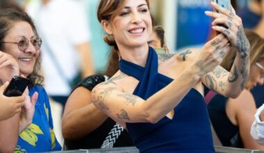 Ema Stokholma: «Mamma non mi mandava a scuola quando i lividi si vedevano. Papà diceva: torno lunedì, e ricompariva dopo anni. Sono al 40esimo trasloco»