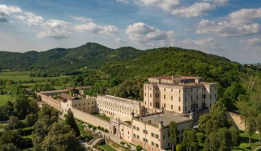 L’inventore del Mocio Vileda, Sergio Cervellin, ora fa il «castellano» nella reggia degli Asburgo comprata all’asta