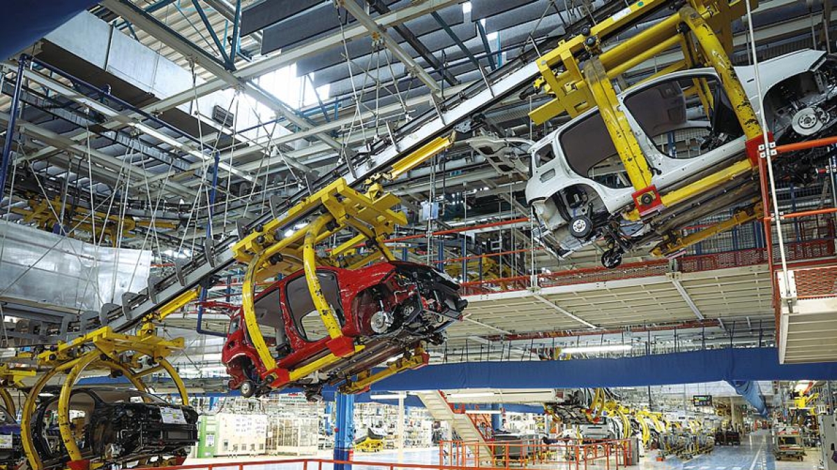 Crollo Stellantis, perde un quinto della produzione in Italia nel 2025 (giù anche Atessa e Melfi)