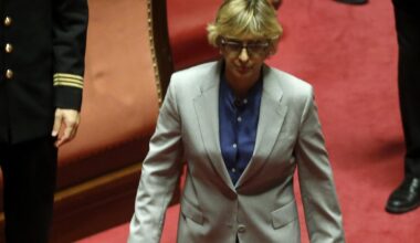 Ddl stupri, sì al nuovo testo di Bongiorno: sparisce il consenso, pene fino a 13 anni per la violenza sessuale. «Chi mi critica non lo ha letto». Valente, Pd. «Inaccettabile»