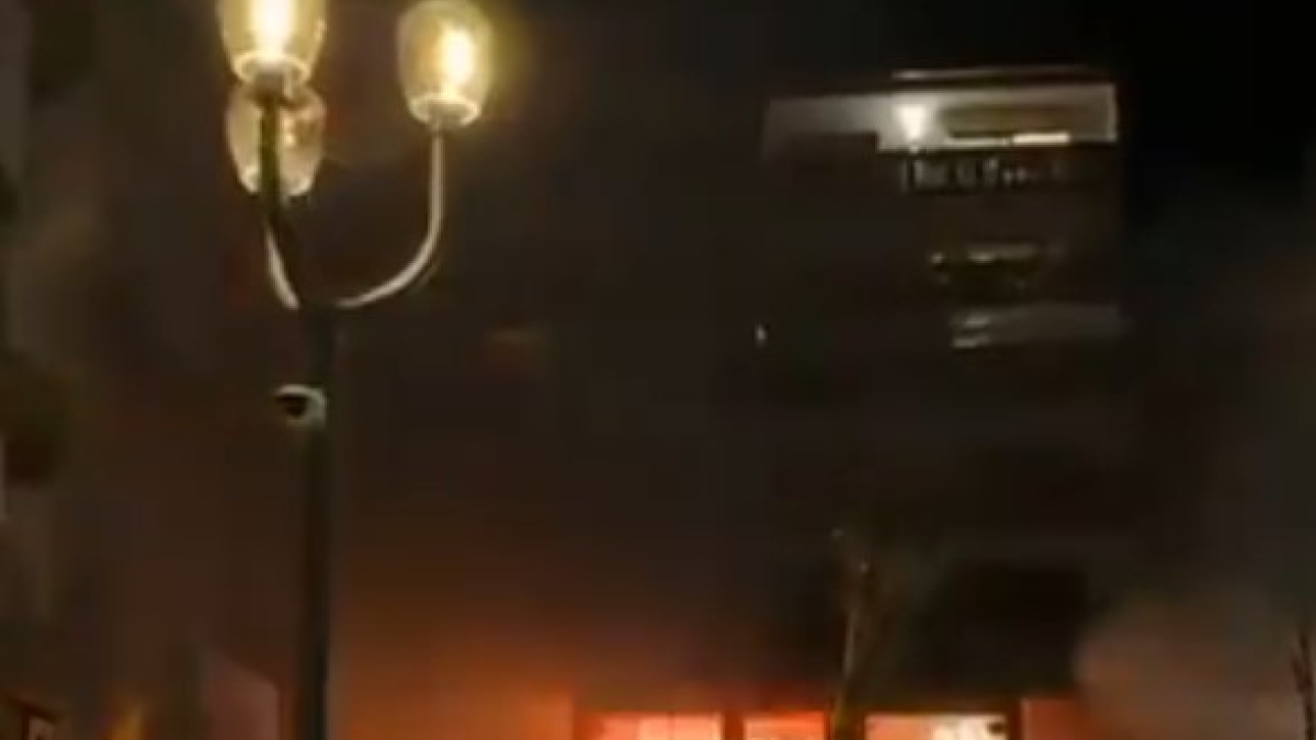 Svizzera, esplosione nella località sciistica di Crans-Montana: diversi morti e feriti