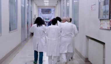 Specializzandi, il caso di Natale. Pochi giovani medici per le feste? Il dibattito che serviva