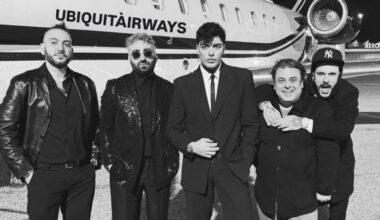The Kolors, doppia esibizione sui palchi di Bari e Palermo nel giro di un'ora. Poi la band ironizza e spegne la polemica social con la foto di un aereo «Ubiquitàirways»