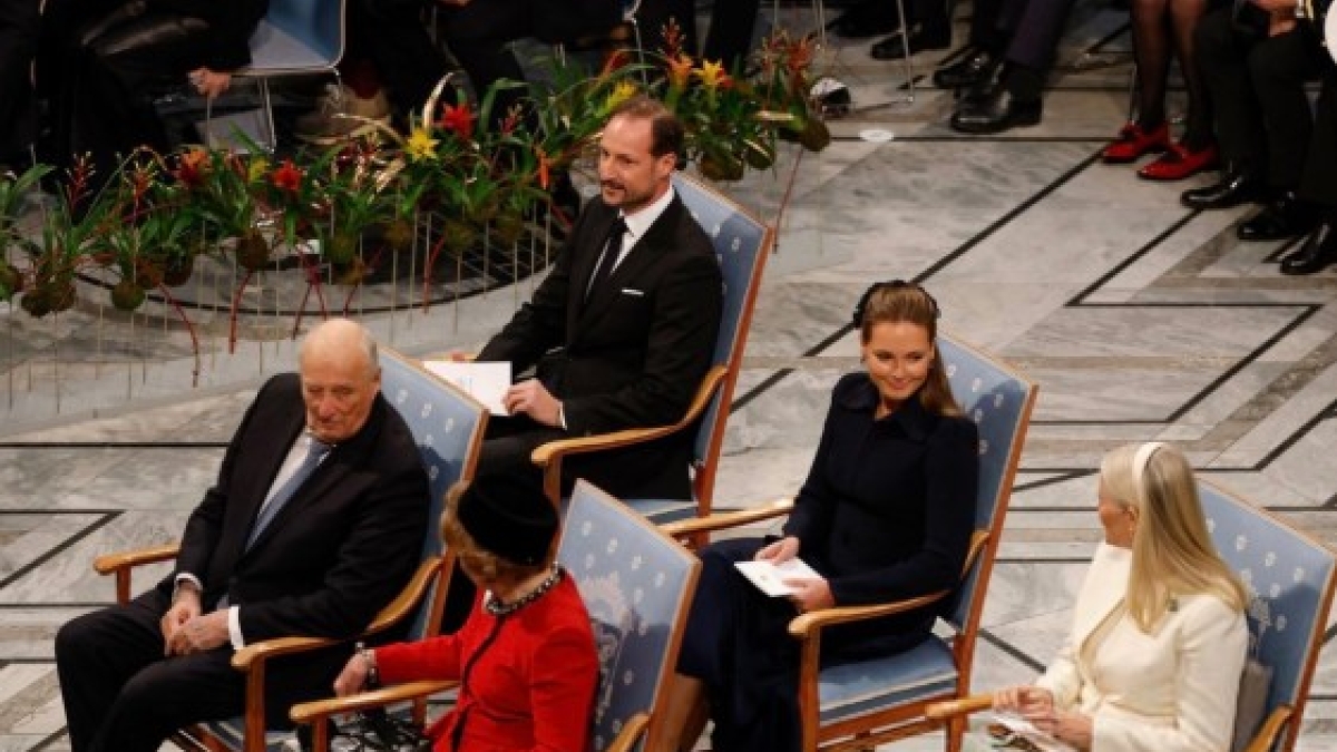 Norvegia, balzo di segnalazioni di violenza dopo il caso del figlio di Mette Marit. E dei donatori d'organi in vista del trapianto della principessa