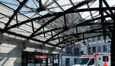 Identificato grazie al dna Kean, il 16enne milanese ricoverato in coma a Zurigo dopo Crans Montana. Attesa la conferma anche per l'amico Leonardo