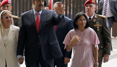 Chi è Delcy Rodriguez, l'ex vice di Maduro che prova a resistere a Trump: «Difenderemo il Paese»
