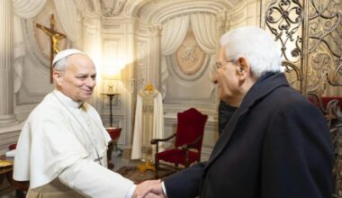 Giubileo, papa Leone XIV chiude a San Pietro l'ultima Porta santa: anche Mattarella e Fontana in Basilica