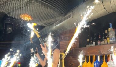 Cortina, l'ordinanza del sindaco vieta i fuochi nei locali: «Dopo la tragedia di Crans-Montana misura necessaria e urgente»