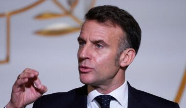 Macron, duro discorso contro gli Usa: «Da loro aggressività neocoloniale, si stanno allontanando da alcuni alleati e dalle regole internazionali»
