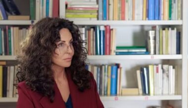 «A testa alta», Sabrina Ferilli colta dalla «sindrome Anna Magnani»