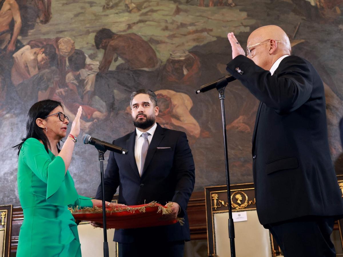 Delcy Rodríguez, i primi 7 giorni da presidente del Venezuela: il patto, le faide interne e le richieste di Trump