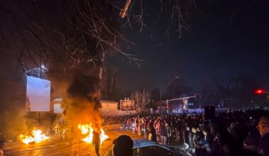 Iran, le milizie negli ospedali. «Pile di corpi nei sacchi neri»