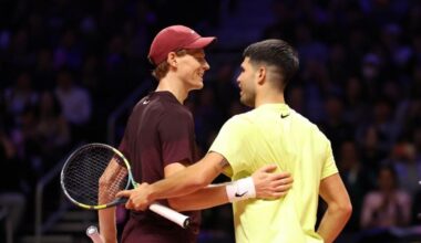 Sinner-Alcaraz, troppo show a Seul per capire come stanno: ora testa agli Australian Open, al via domenica. Oggi i primi allenamenti a Melbourne