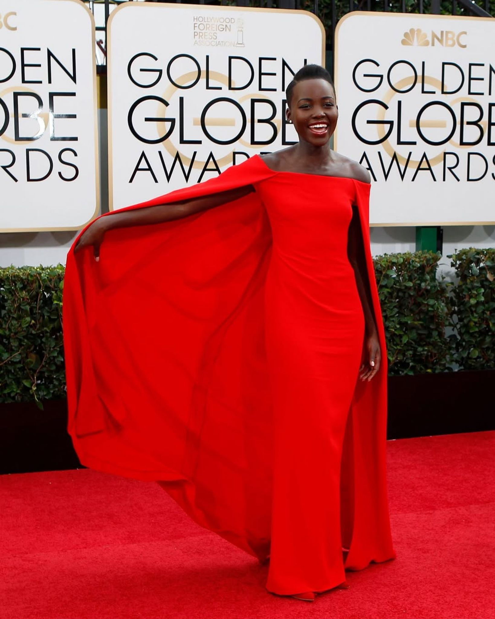 Golden Globe, i look migliori di sempre: dal tailleur di Julia Roberts allo strascico azzurro di Lady Gaga