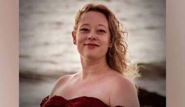 L'America in piazza per Renee Good, la donna «buona» che ha sfidato con il sorriso la ferocia dei federali