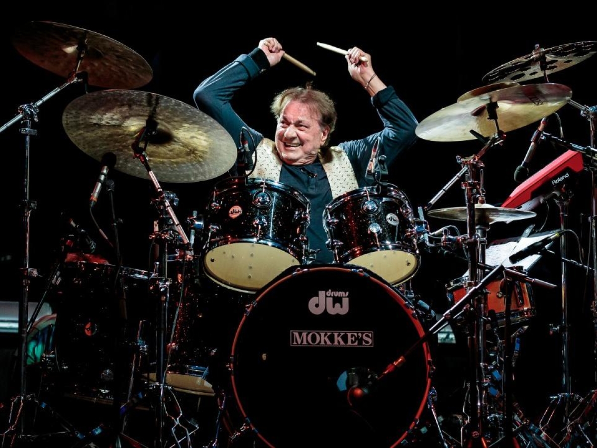 Tullio De Piscopo: «Con "Andamento lento" mi comprai casa. Sono rimasto traumatizzato dalla morte di Senese, volevo smettere. Potevo perdermi a Napoli ma mi salvò mio fratello»