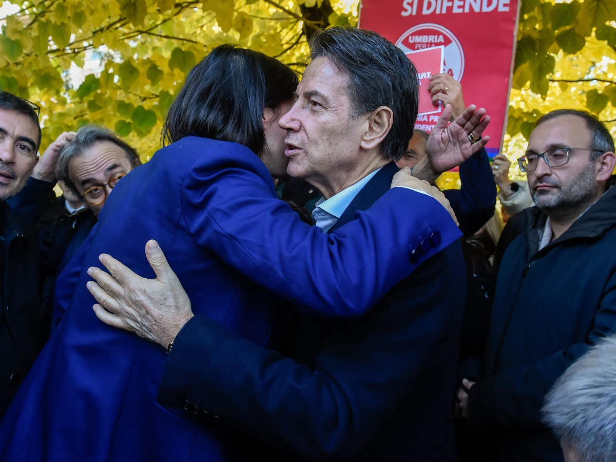 Conte-Schlein, la partita a «shangai» per la leadership del Campo largo: attese e terzi incomodi per le primarie