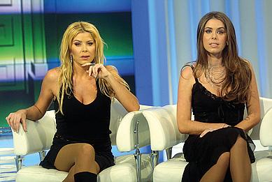 Loredana Lecciso: «Agli inizi Al Bano era confuso: mi scambiava per la mia gemella. Con lui spesso sono stata impulsiva. I miei ritocchi? Non sono così tanti»