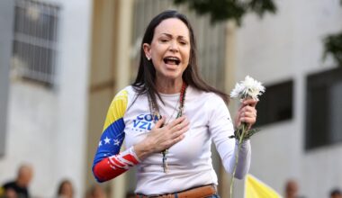 Il Papa riceve Corina Machado: l'incontro (non annunciato) con l'attivista premio Nobel venezuelana in Vaticano