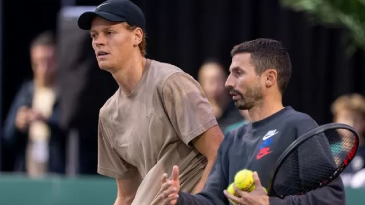 Vagnozzi, coach di Sinner, gioca e perde nel «Million Dollar One Point Slam» a cui partecipa pure Jannik