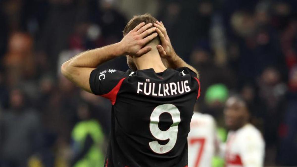 Fullkrug si rompe un dito di un piede: Milan, quanto sta fuori