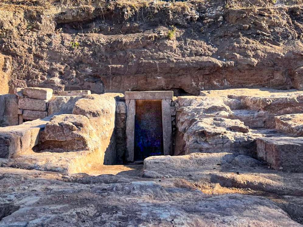 Archeologia, a Pietralata scoperte due vasche monumentali, un sacello e 2 tombe di età repubblicana: il culto di Ercole e la «potente gens della zona»