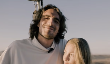 Stefanos Tsitsipas ha dimenticato Paula Badosa con Kristen Thoms, un'ex tennista universitaria che ora fa la modella